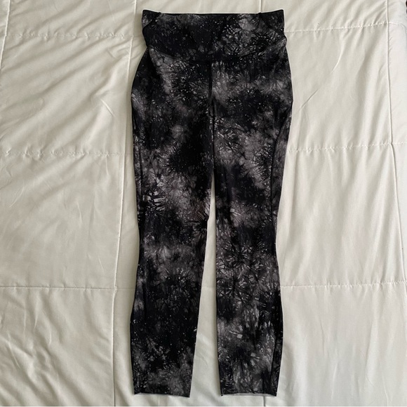 LULULEMON Base Pace High Rise Tight, 25" Leggings, Ink Vapor Ice Grey - Picture 3 of 9